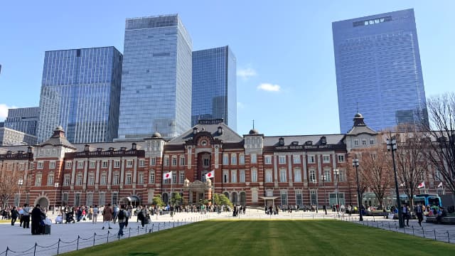 東京駅丸の内・iPhone17