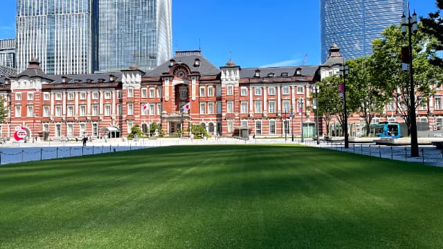 東京駅丸の内・iPhone12mini(2021/8)